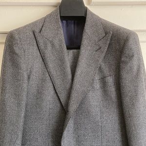 Suitsupply Washington Fit VBC Pure Wool Super 120s Peak Lapel Microdot Suit 38S